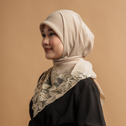 Kashkha Square Lace in Light Peach
