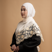 Kashkha Shawl Lace in Beige