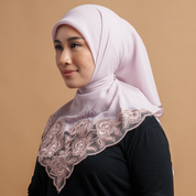 Kashkha Square Lace in Lilac