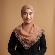 Kashkha Shawl Lace in Desert Brown