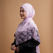Kashkha Shawl Lace in Wisteria