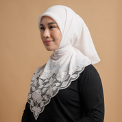 Kashkha Square Lace in Beige