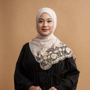 Kashkha Shawl Lace in Champagne