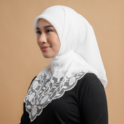 Kashkha Square Lace in Salt
