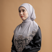 Kashkha Square Lace in Light Gray