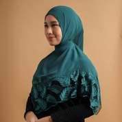 Kashkha Shawl Lace in Dark Teal