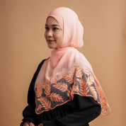 Kashkha Shawl Lace in Cantaloupe